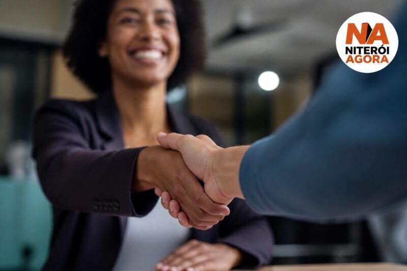 Rio divulga 3,1 mil oportunidades de emprego formal, estágio e jovem aprendiz
