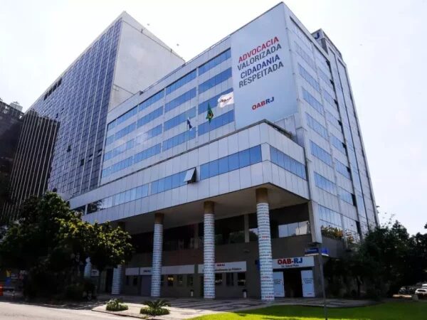 Presidente da OAB-RJ cobra decisão rápida do TSE sobre eleição para governador do Rio para garantir segurança jurídica