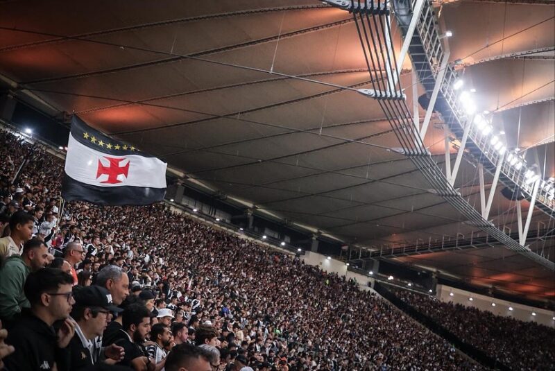 Vasco entra com novo recurso na Justiça para enfrentar o Boca Juniors no Maracanã